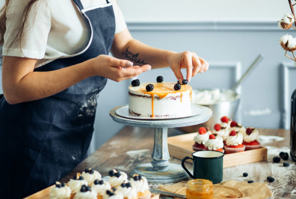 Learning to Decorate Cakes in 4 Steps